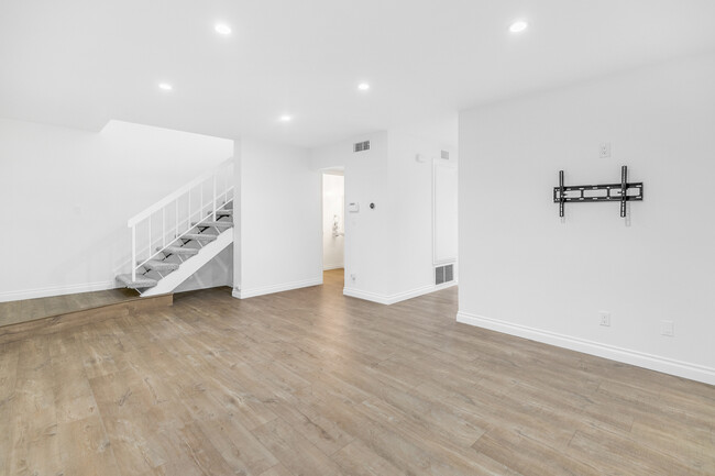 Building Photo - 1278 Stonewood Ct