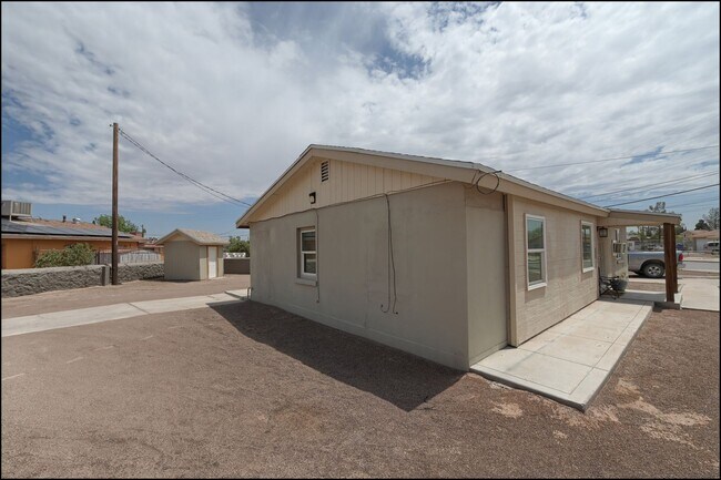 Foto del edificio - Available now!