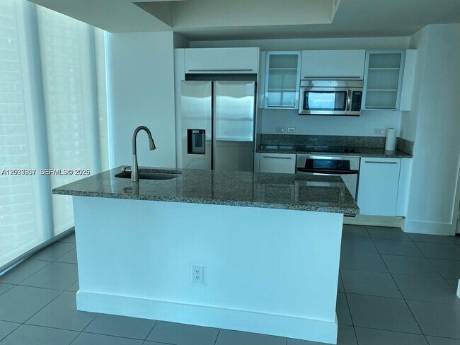Foto del edificio - 888 Biscayne Blvd