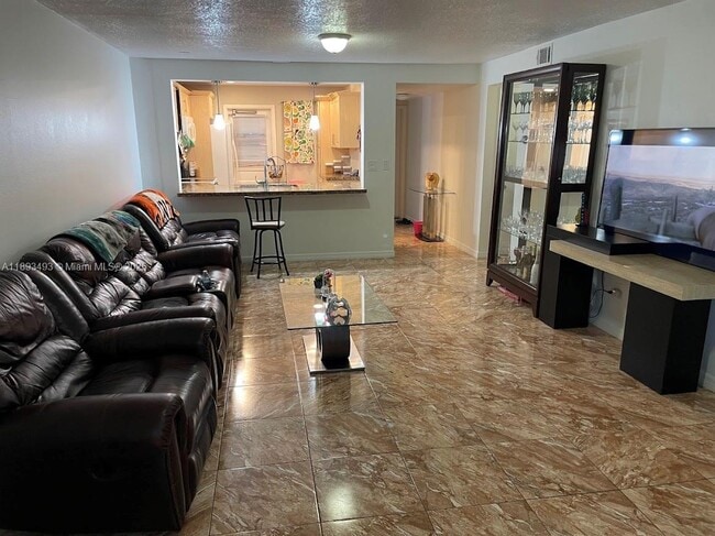 Building Photo - 2500 SW 81st Ave