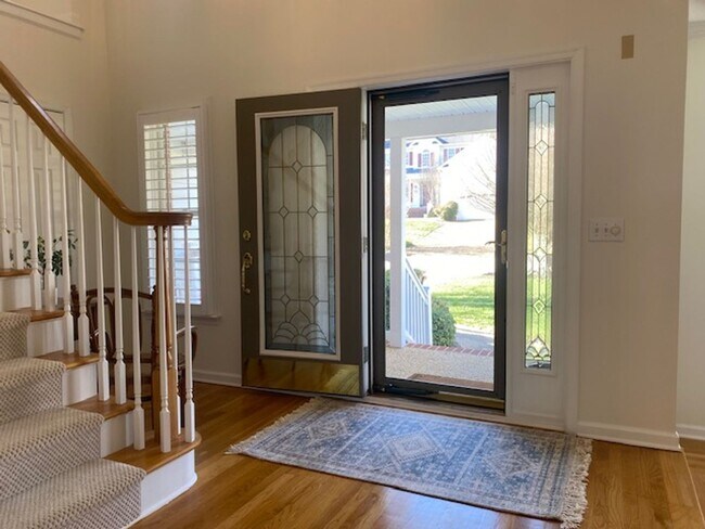 Foto del edificio - 6253 N Mayfair Cir