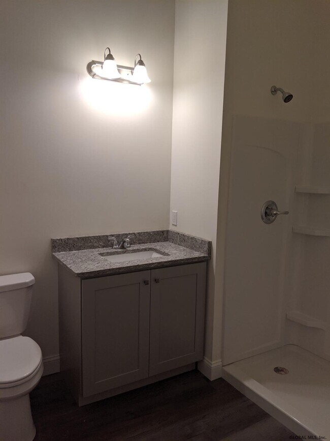 Foto del edificio - 12 White St