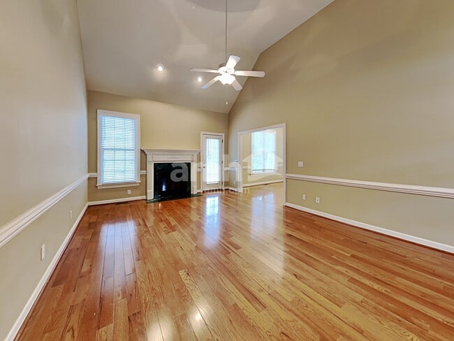 Building Photo - 1100 Secotan Place