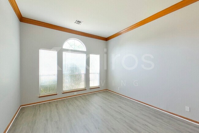 Foto del edificio - 3101 NE 130th St