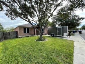 Building Photo - 4738 Juniper Farm