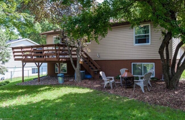 Foto del edificio - 3401 9th Ave NW