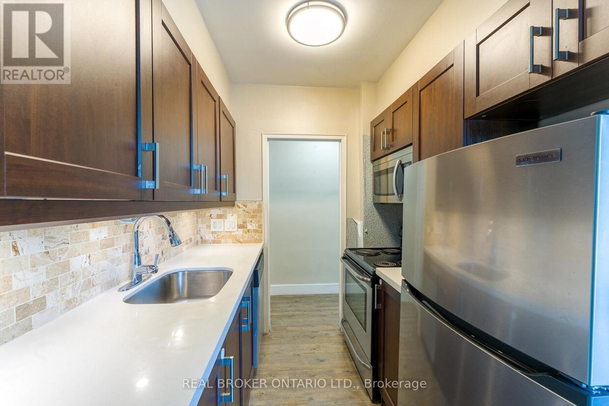 Photo principale - 326-326 Hunter St E