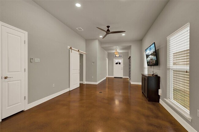 Building Photo - 1347 Dexters Pl