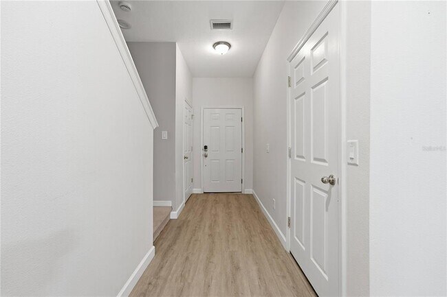 Building Photo - 1346 Grantham Dr