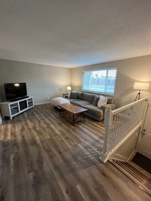 Foto principal - 4026 E San Miguel St