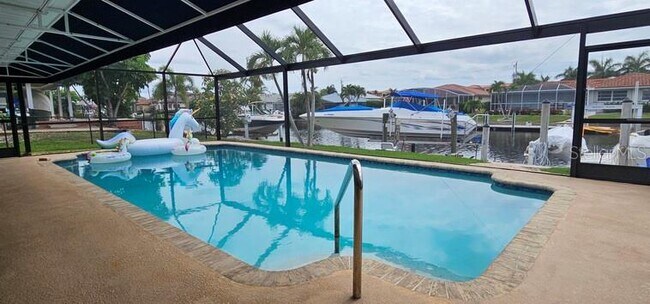Foto del edificio - 2871 Coral Way