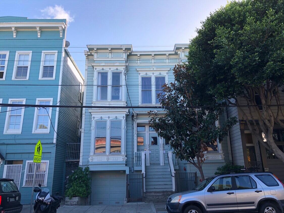 Foto principal - 3339 20th St