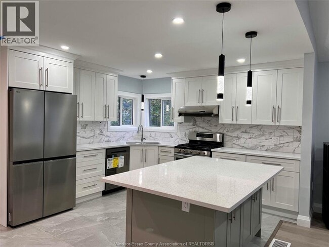 Photo du bâtiment - 4395 Guppy Ct