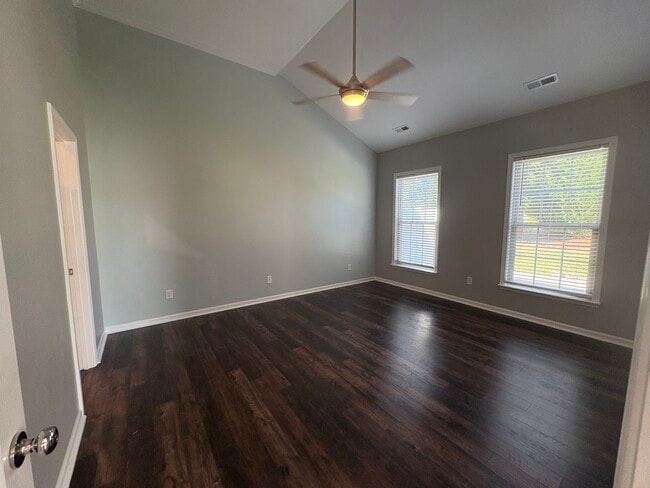 Building Photo - 1044 Crest Oak Ln