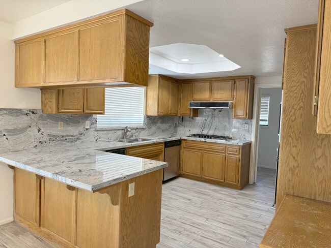 Building Photo - 14957 Mandan Rd