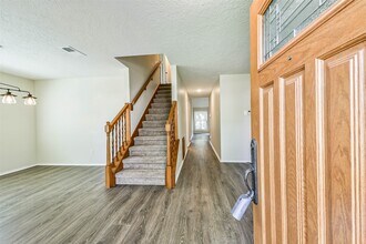 Building Photo - 22630 Round Valley Dr