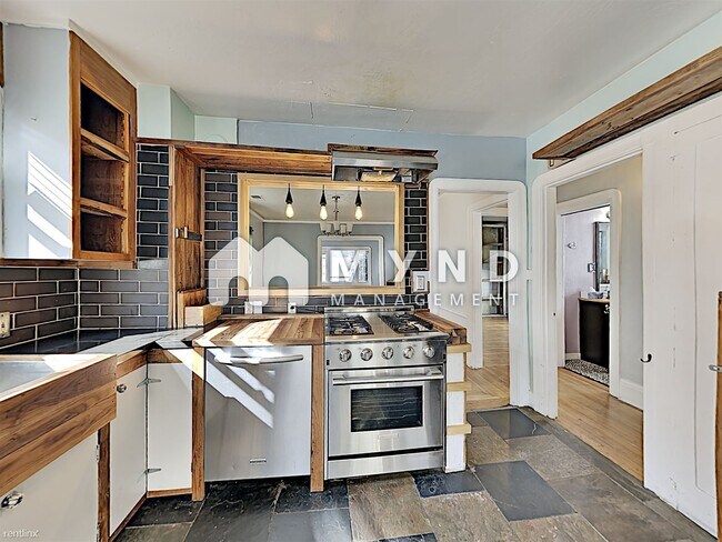 Foto del edificio - 2 br, 1 bath House - 2005 E 28th St