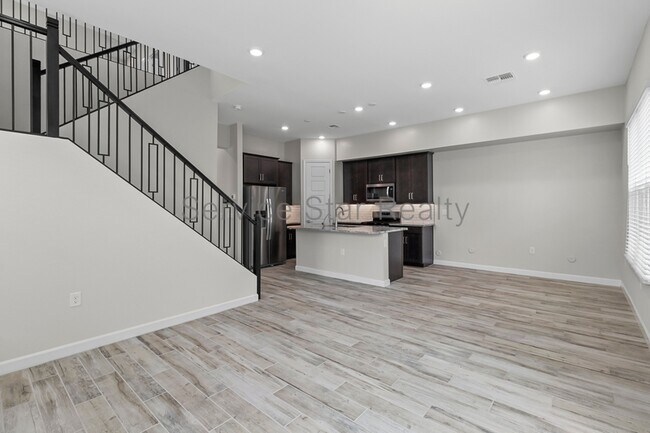 Building Photo - 17144 N 50th Pl