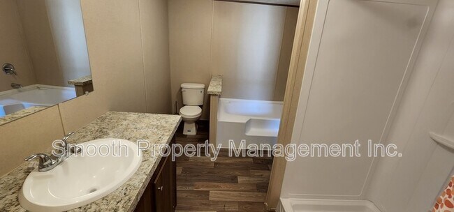 Building Photo - 7817 Fleetwood Dr