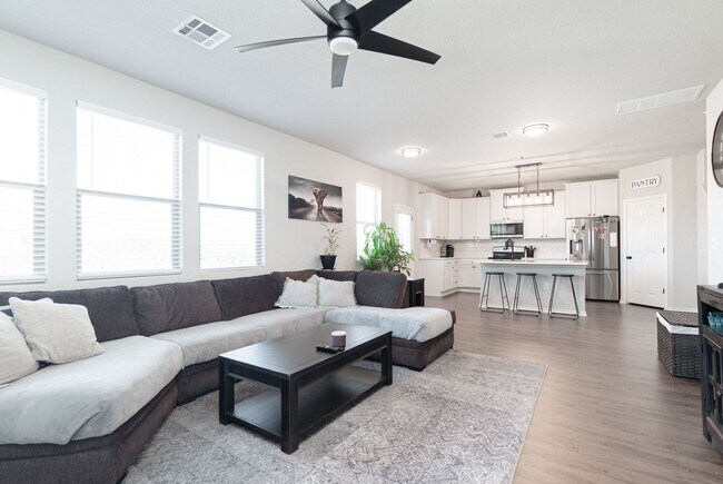 Foto del edificio - Move In Ready