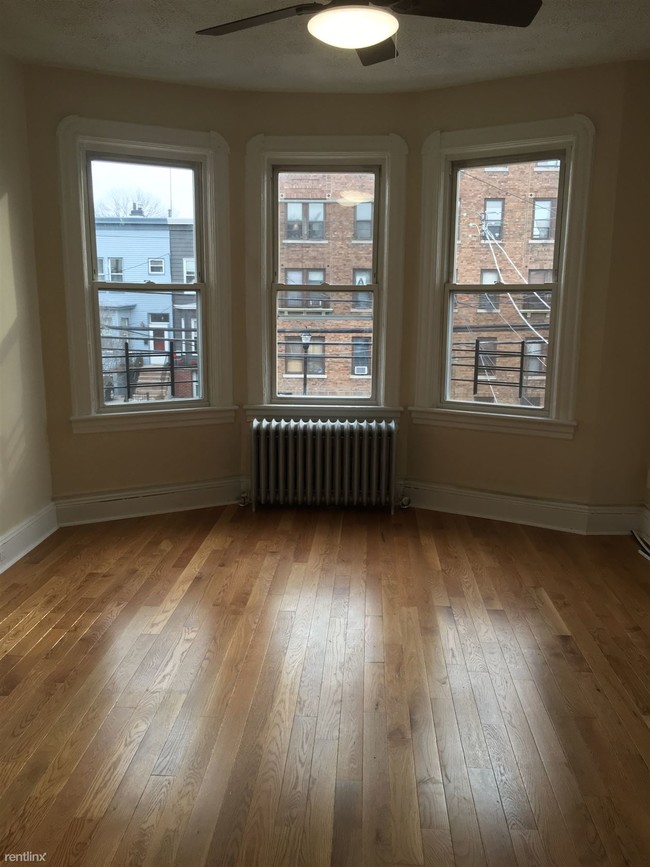 Foto del edificio - 3 br, 1 bath Apartment - 1207 Central Ave