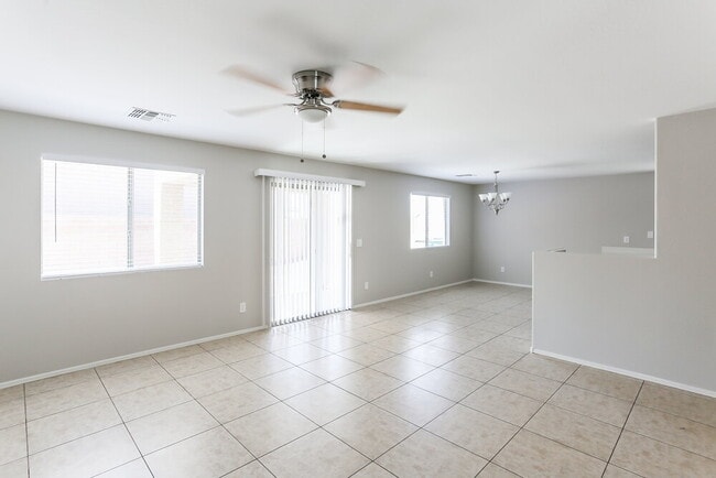 Foto del edificio - 6728 N 130th Ave