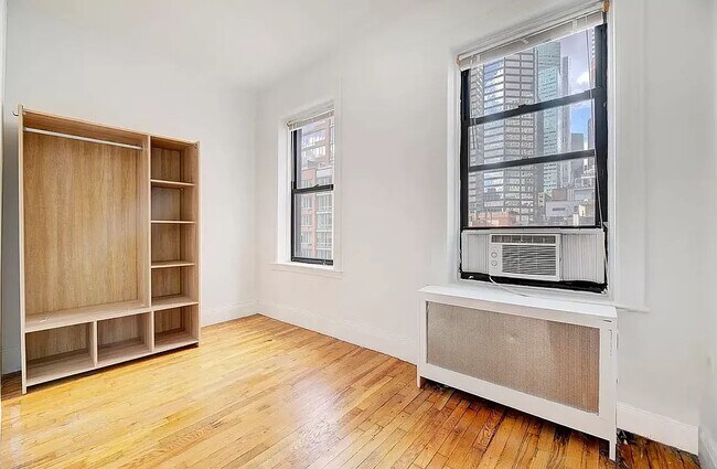 Foto del edificio - 301 East 53rd Street