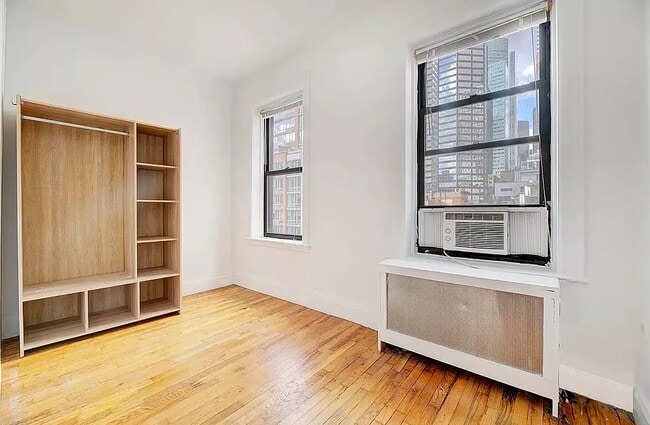 Building Photo - 301 East 53rd Street