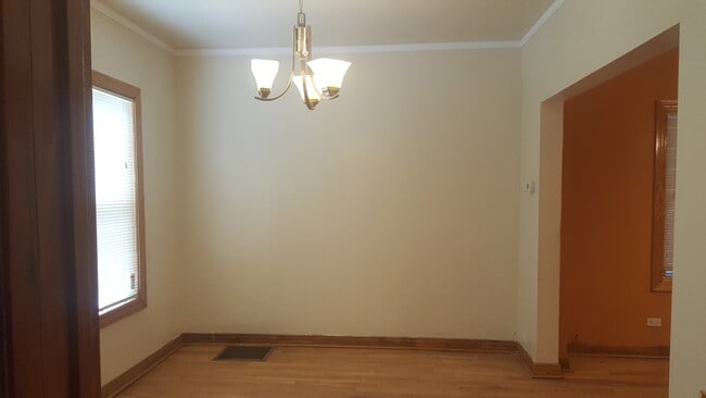 Building Photo - 5830 S Lafayette Ave
