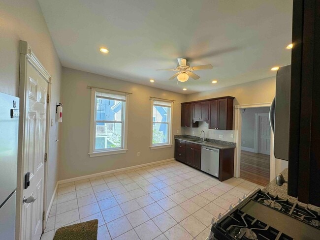 Photo - 258 Broadway Apartment