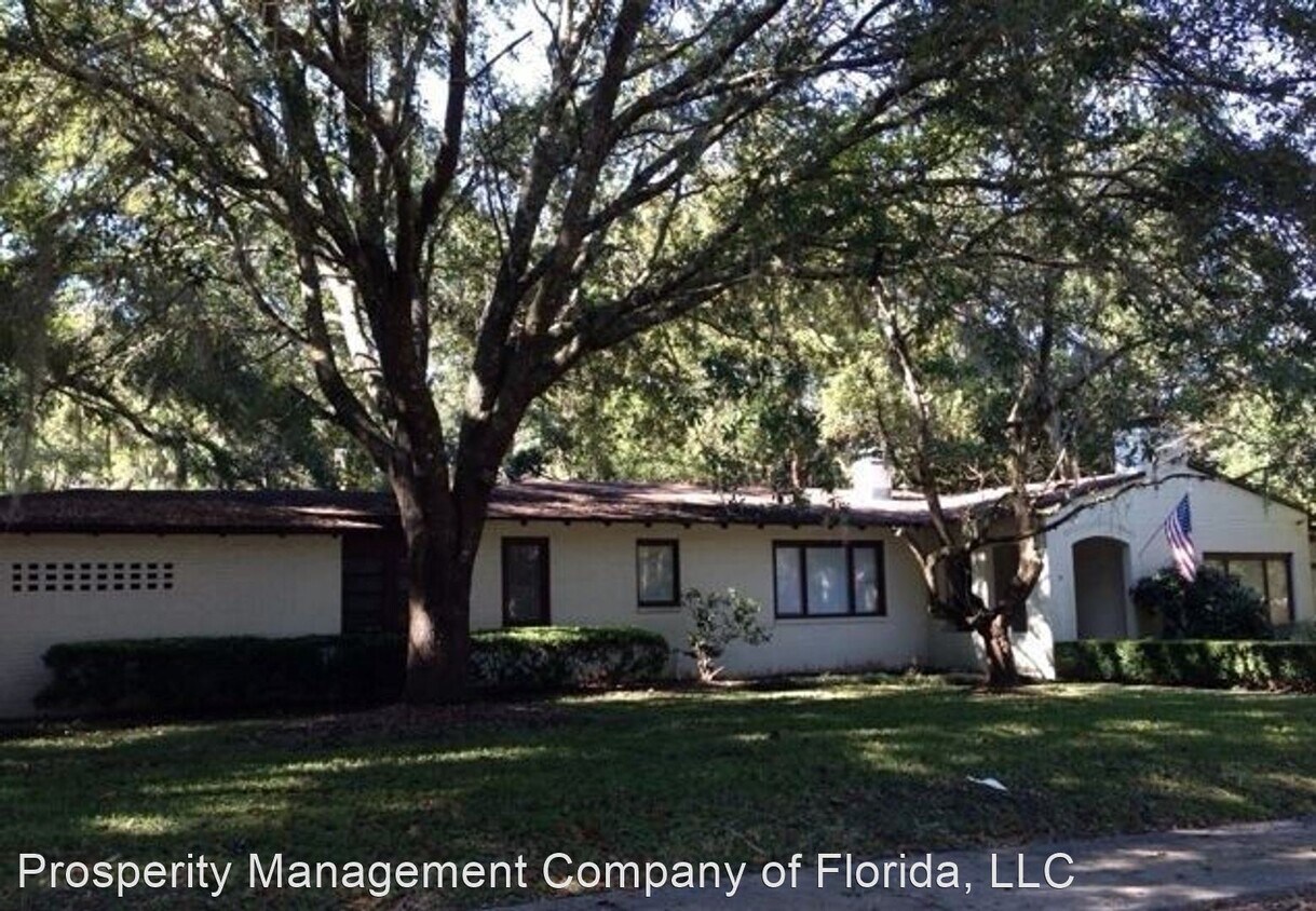 Primary Photo - 6 br, 4 bath House - 10 SW 23rd Drive