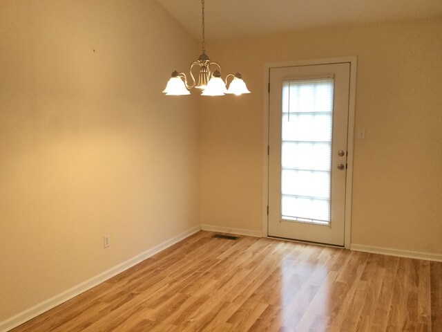 Foto del edificio - 7708 Cody Ln