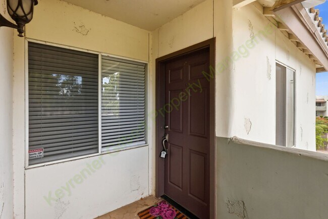 Building Photo - Freshly Updated 2-Bedroom Condo in Gated Lakeshore at Andersen Springs – New Paint & New Carpet!
