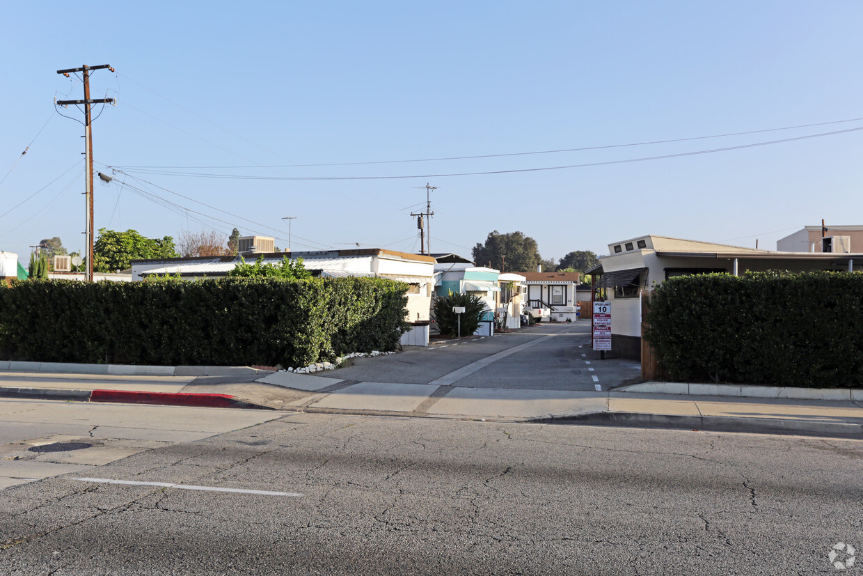 Building Photo - Hacienda Mobile Home Park
