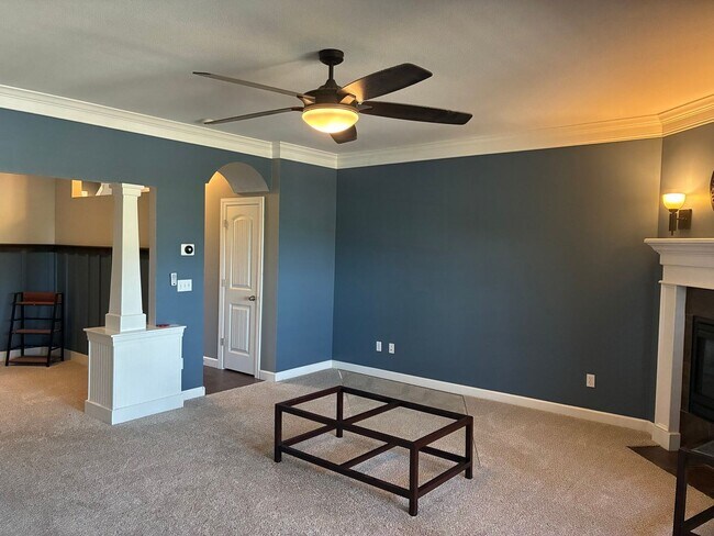 Foto del edificio - 4207 Gladden Ln