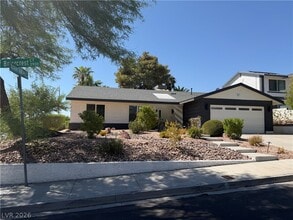 Building Photo - 3989 Briarcrest Ct