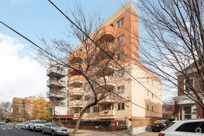 Foto del edificio - 1495 E 28th St