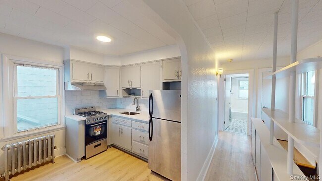 Foto del edificio - 96-29 72nd Road Unit 2