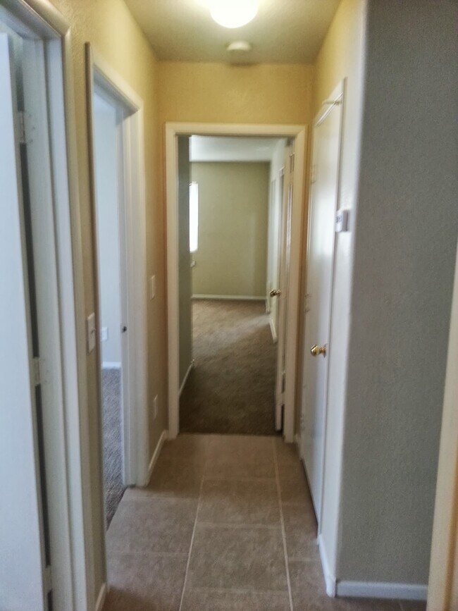 Foto del edificio - Charming 3 Bedroom 2 Bathroom Home!!