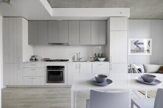 Building Photo - 5 MLK