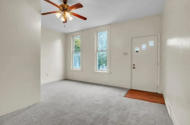 Building Photo - 3240 Rothpletz St