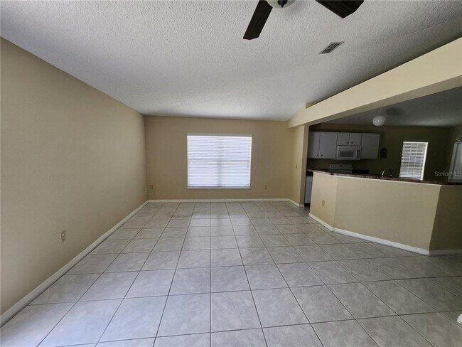 Building Photo - 3243 Hunters Chase Loop