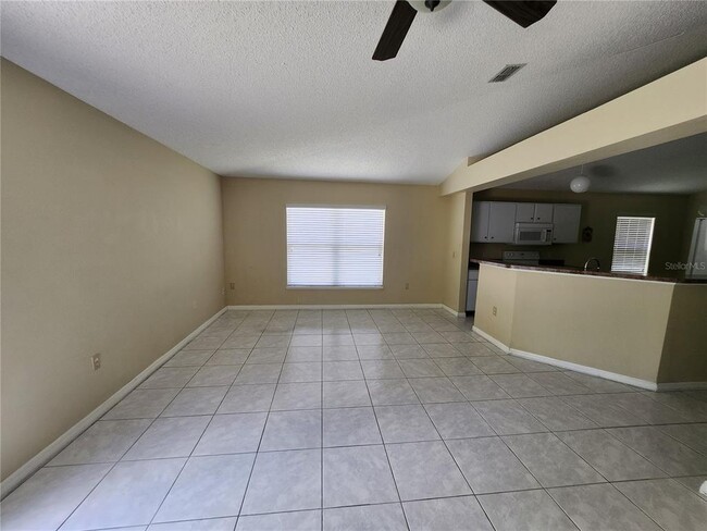 Foto del edificio - 3243 Hunters Chase Loop