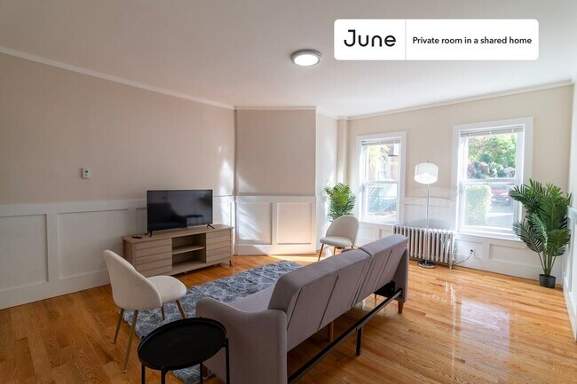Foto del edificio - Room in Shared 7 bed/2 bath home in Allston
