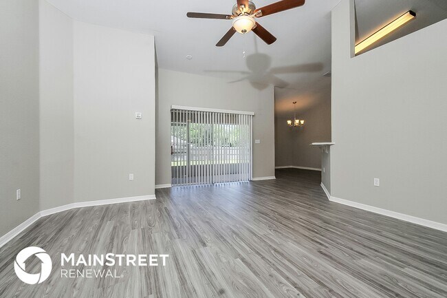 Foto del edificio - 918 Summer Glen Dr