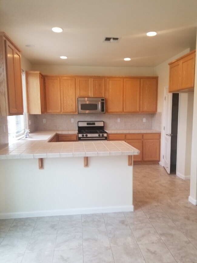 Foto del edificio - 9074 Piazza Ct