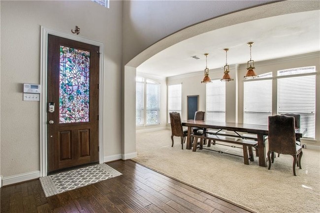 Building Photo - 1509 Longhorn Trail