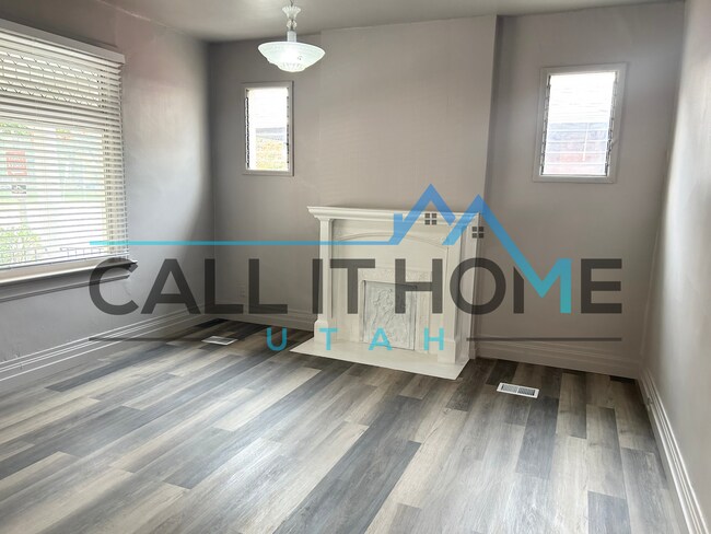 Sala de estar 1 - 935 S 700 E