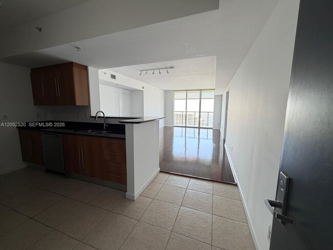 Building Photo - 335 S Biscayne Blvd