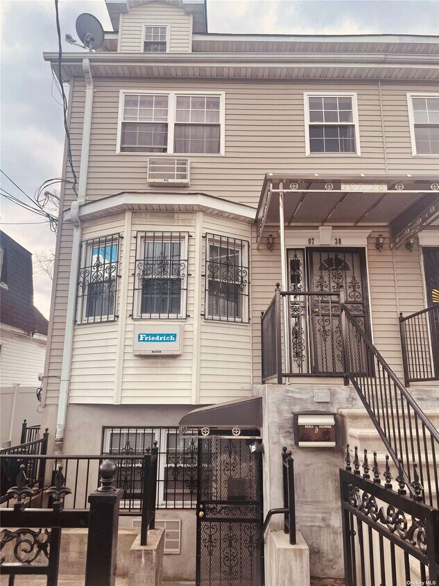 Primary Photo - 107-38 164th Pl